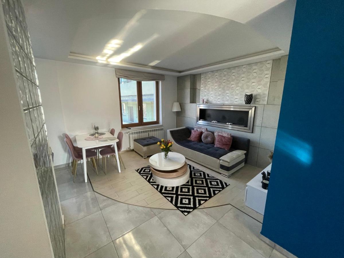 Luxury Blue Apartment By Marta Radom Bagian luar foto